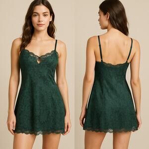 Vintage Victoria’s Secret Gold Label Emerald Green Jacquard Lace Slip Dress Sz L
